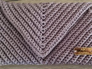 Πλεκτό clutch τσαντάκι